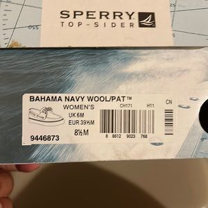 SPERRY BOAT SHOES